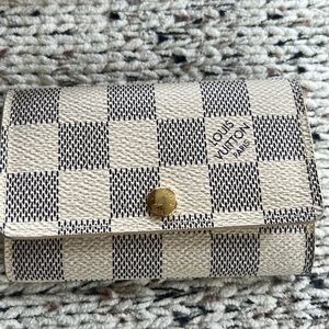 Authentic Louis Vuitton Azur key holder